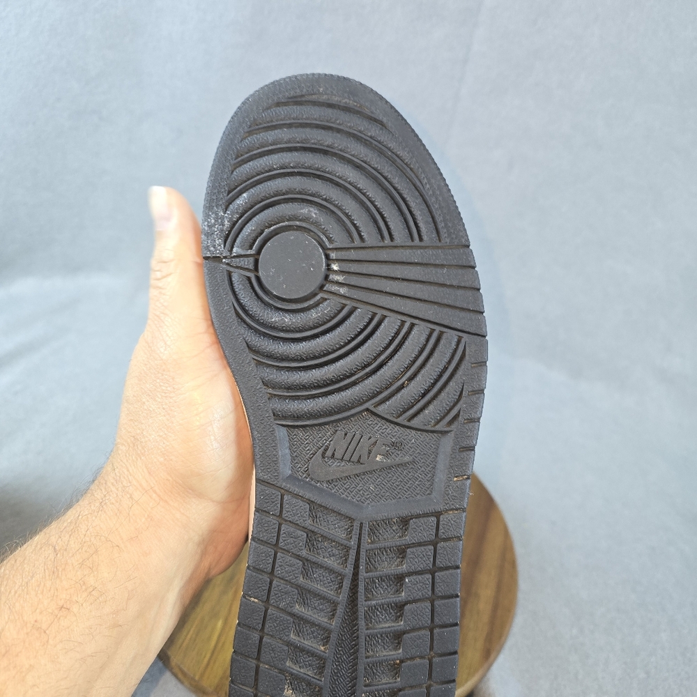 Size 8 - Air Jordan 1 High ‘Volt Gold’ - WORN WITH no BOX Shoe,snrakers - Picture 14 of 16